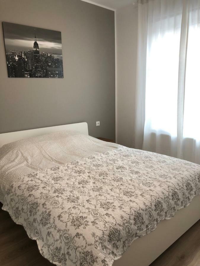 Pernavas Park & Bed Apartment Рига Экстерьер фото
